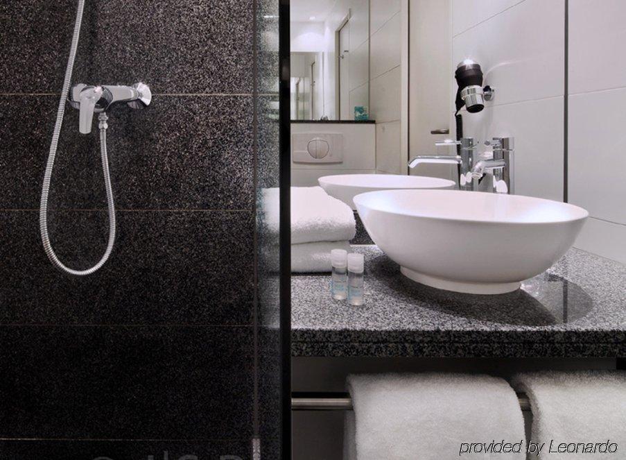 Motel One Edinburgh-Royal Buitenkant foto